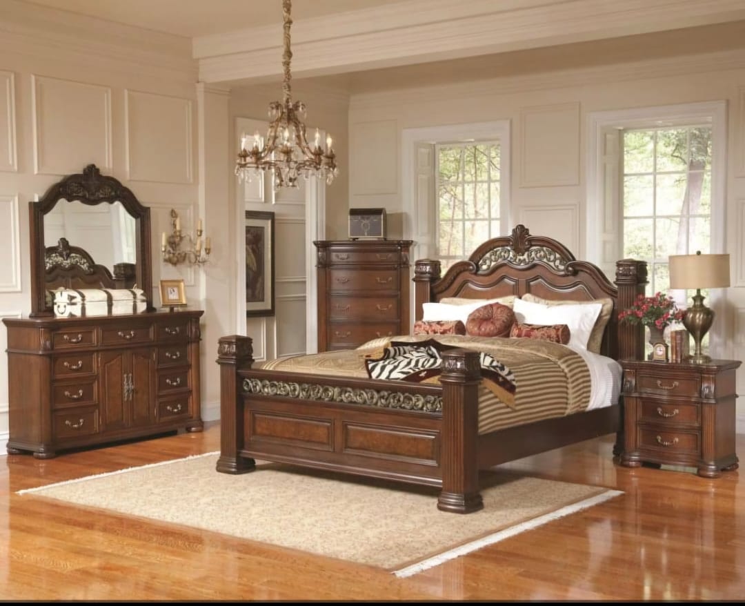 Beds & Master Bedroom Sets